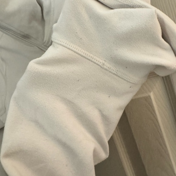 Lululemon jacket with black and white stripes Size 6 - Picture 5 of 6